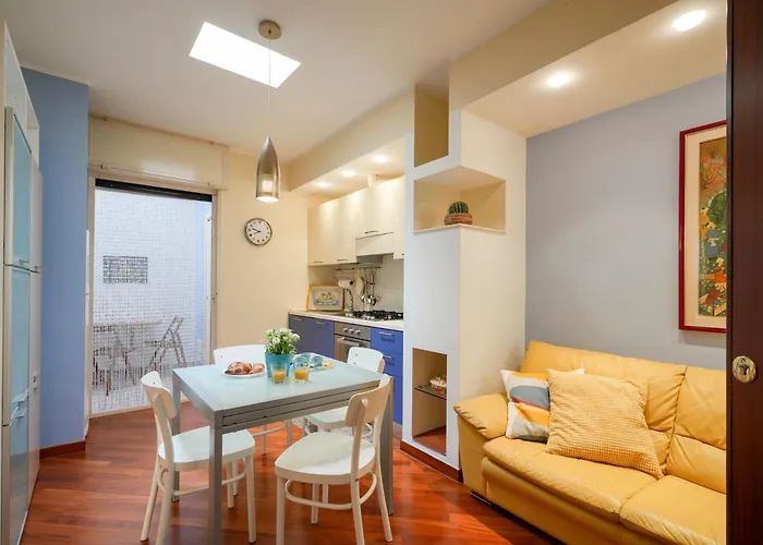 Guesthost - De Napoli Ev * Бари