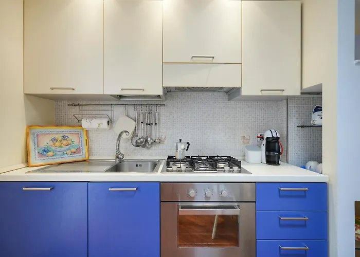 Апартаменты Guesthost - De Napoli Ev *