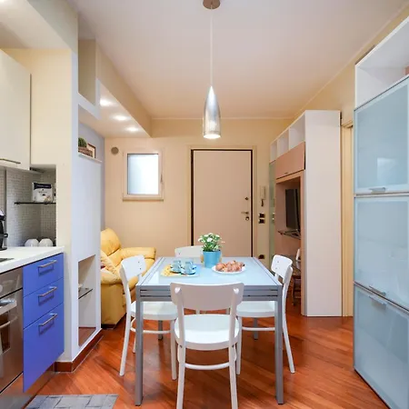 Apartment Guesthost - De Napoli Ev