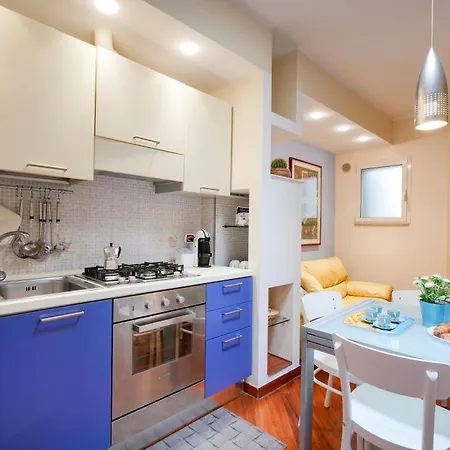 Guesthost - De Napoli Ev * Bari