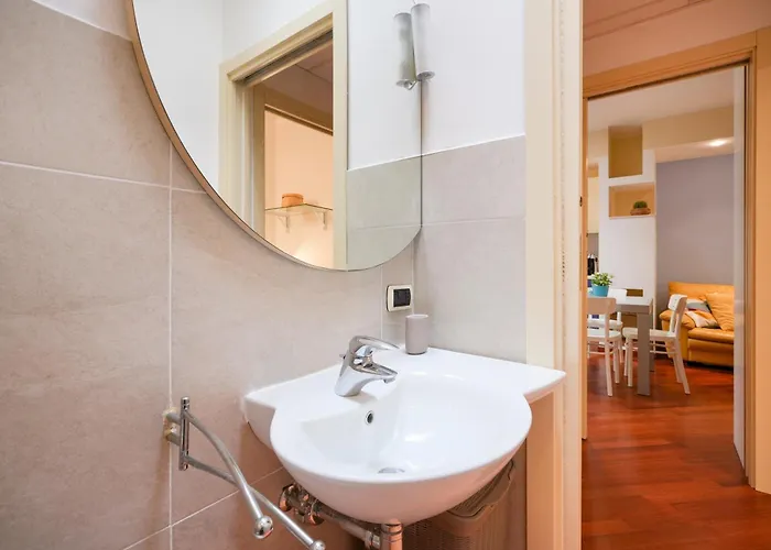 Guesthost - De Napoli Ev