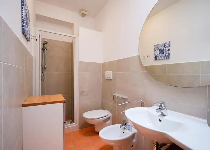 Guesthost - De Napoli Ev Appartamento Bari