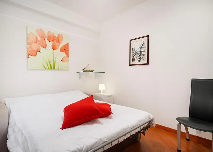 Guesthost - De Napoli Ev Appartamento